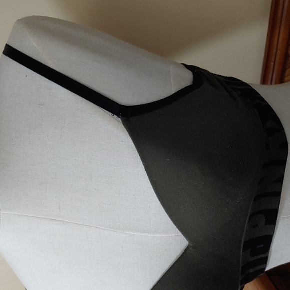 PINK Victoria's Secret Lightly Lined Bralette XS - Picture 5 of 16